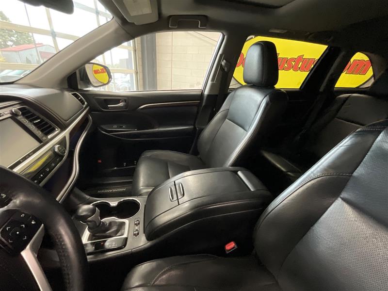 2016 TOYOTA HIGHLANDER HYBRID LIMITED