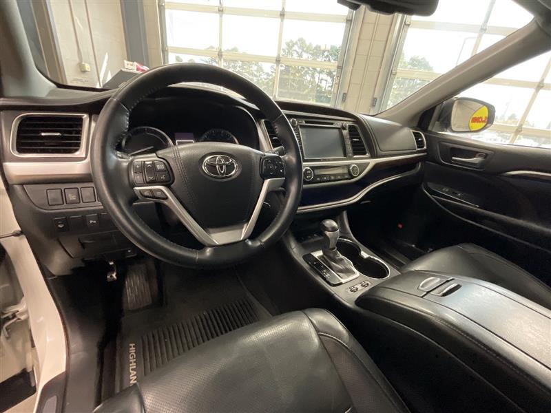 2016 TOYOTA HIGHLANDER HYBRID LIMITED