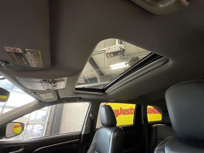 2016 TOYOTA HIGHLANDER HYBRID LIMITED