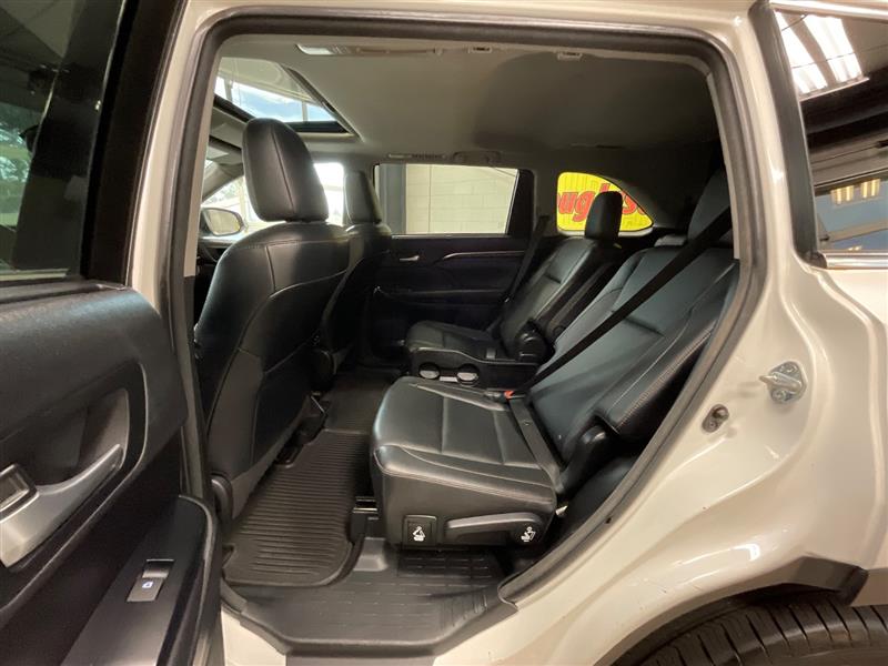 2016 TOYOTA HIGHLANDER HYBRID LIMITED