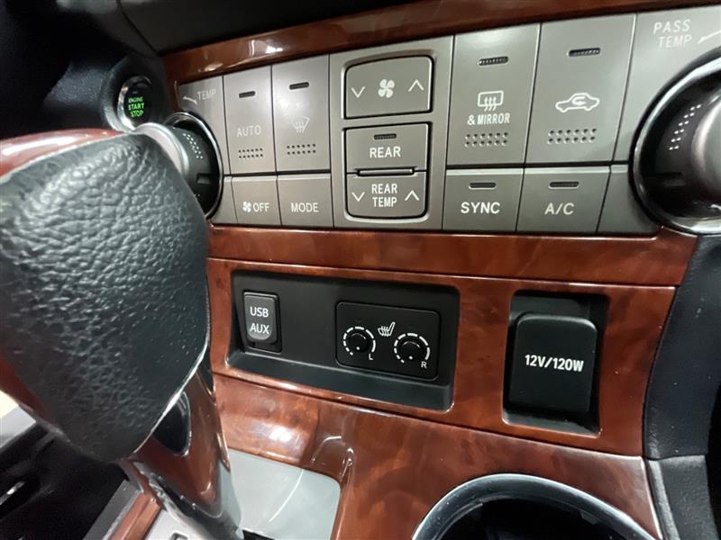 2011 TOYOTA HIGHLANDER LIMITED