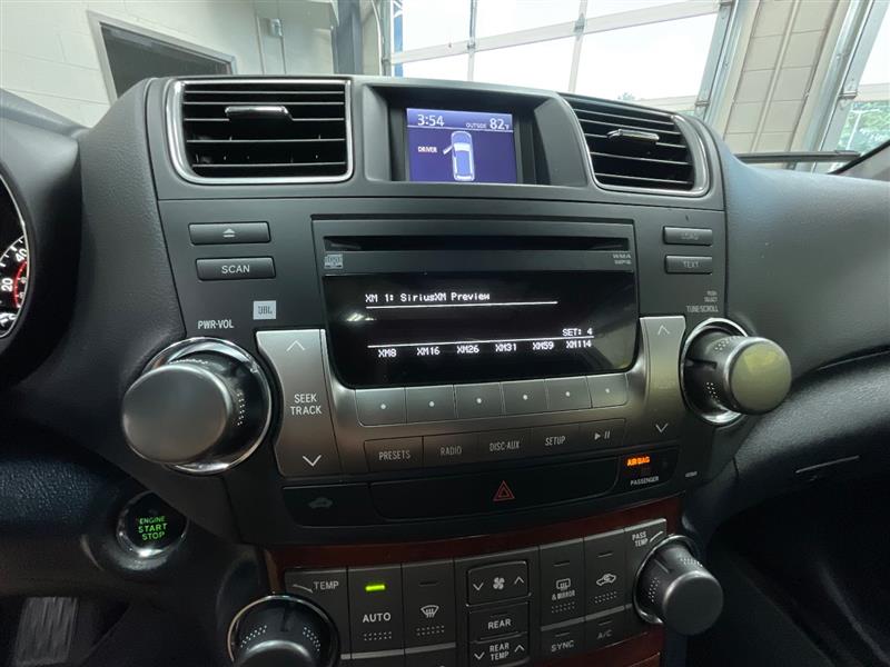 2011 TOYOTA HIGHLANDER LIMITED