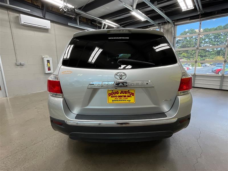 2011 TOYOTA HIGHLANDER LIMITED