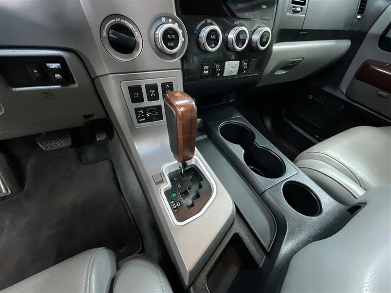 2012 TOYOTA SEQUOIA PLATINUM