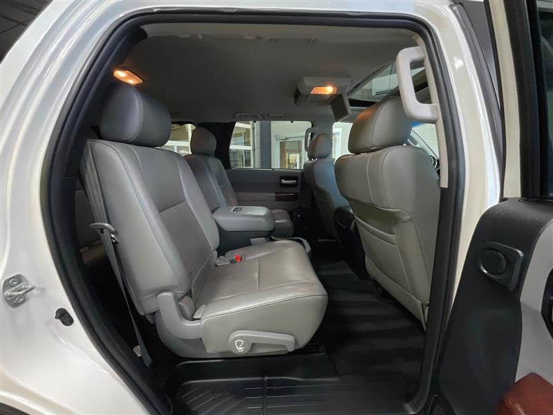 2012 TOYOTA SEQUOIA PLATINUM