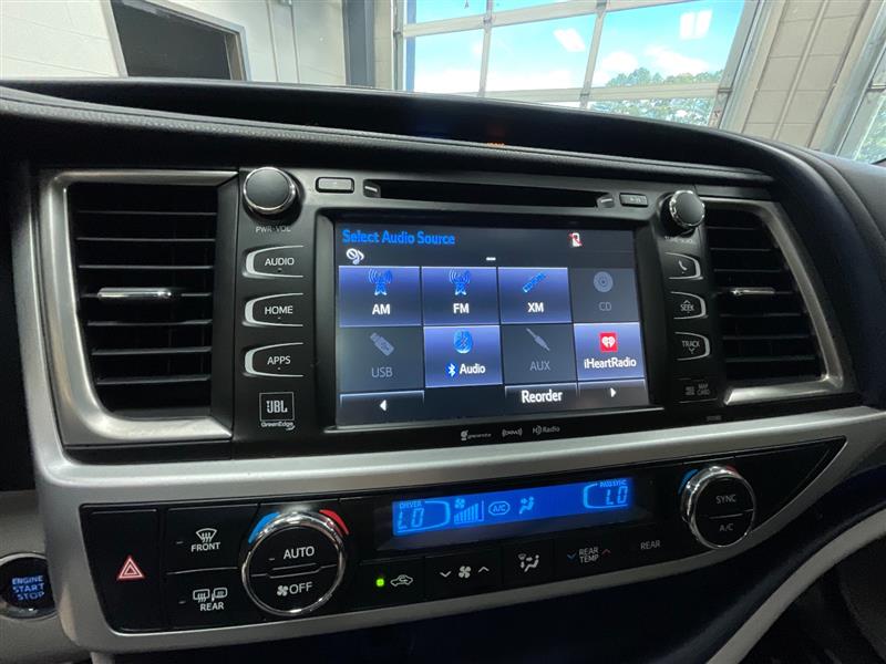 2017 TOYOTA HIGHLANDER LIMITED