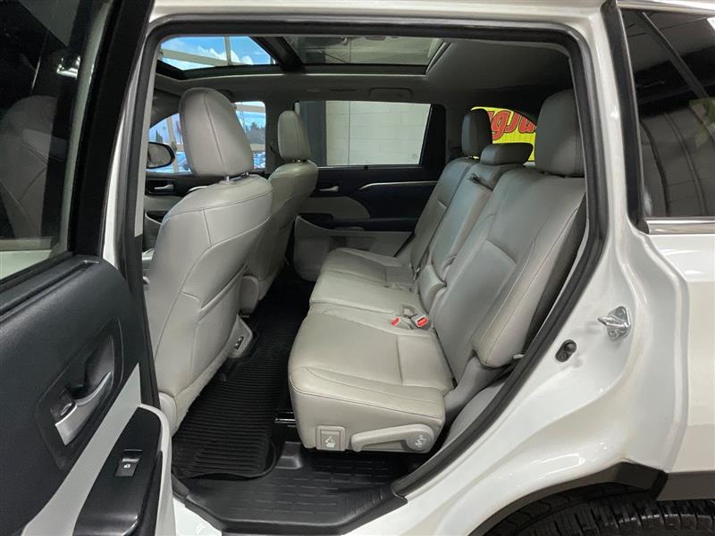 2017 TOYOTA HIGHLANDER LIMITED