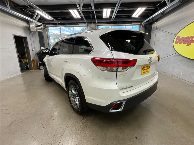 2017 TOYOTA HIGHLANDER LIMITED