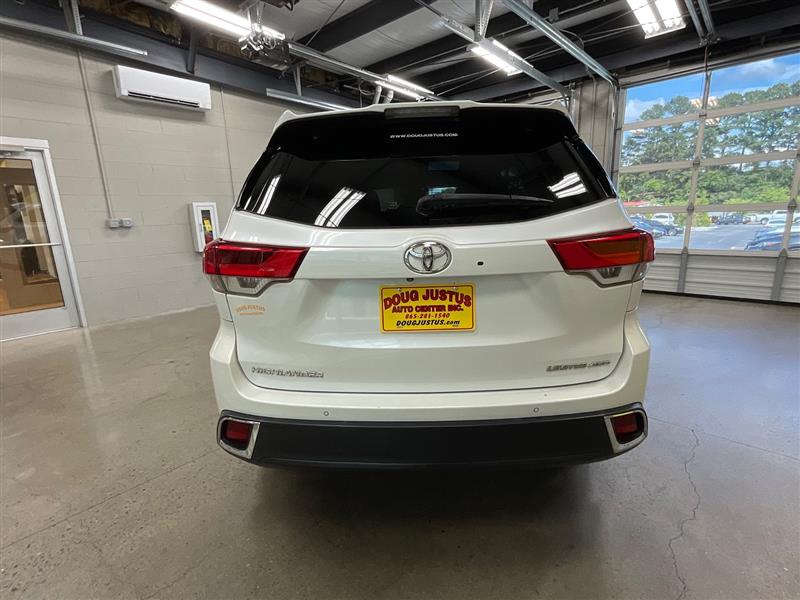 2017 TOYOTA HIGHLANDER LIMITED