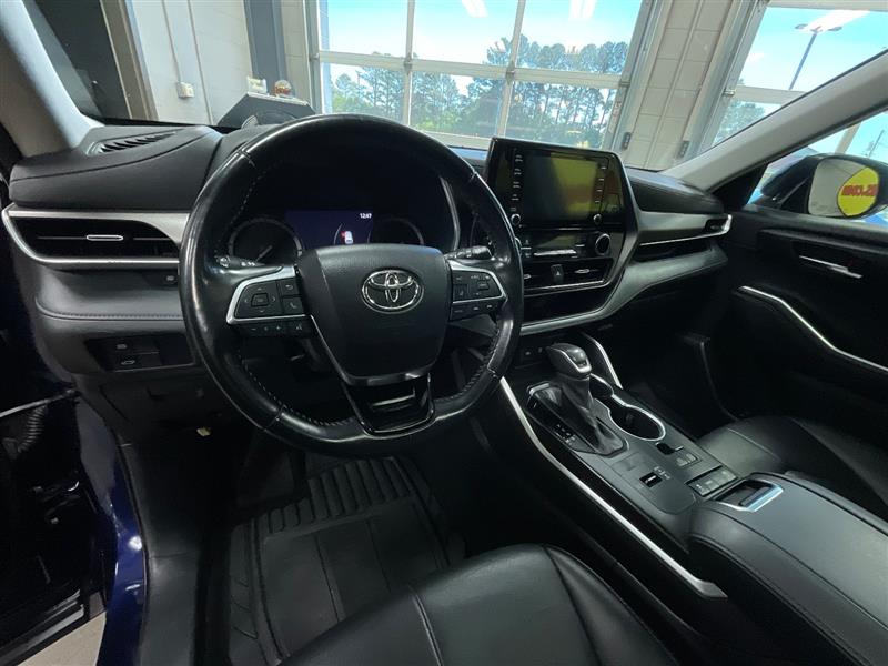 2021 TOYOTA HIGHLANDER XLE