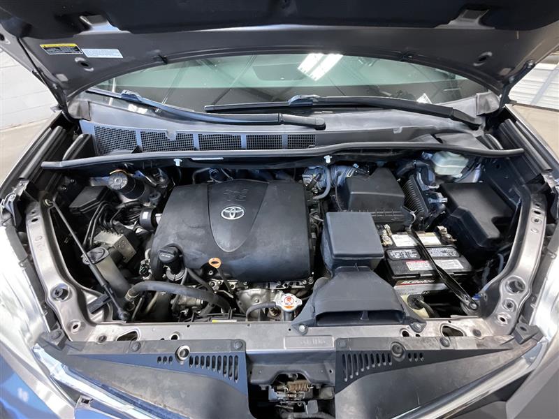 2018 TOYOTA SIENNA LE
