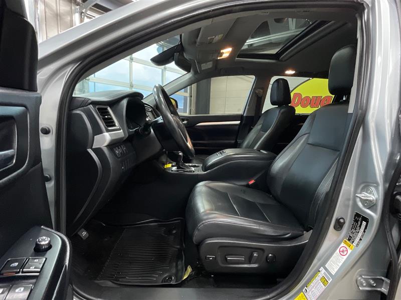 2019 TOYOTA HIGHLANDER XLE
