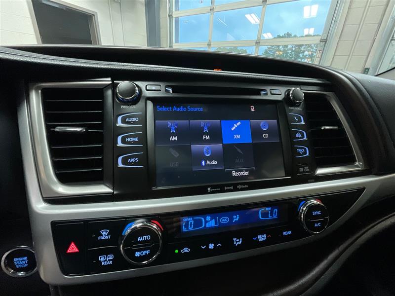 2019 TOYOTA HIGHLANDER XLE