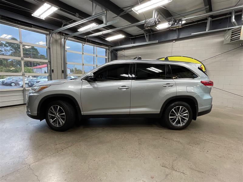 2019 TOYOTA HIGHLANDER XLE