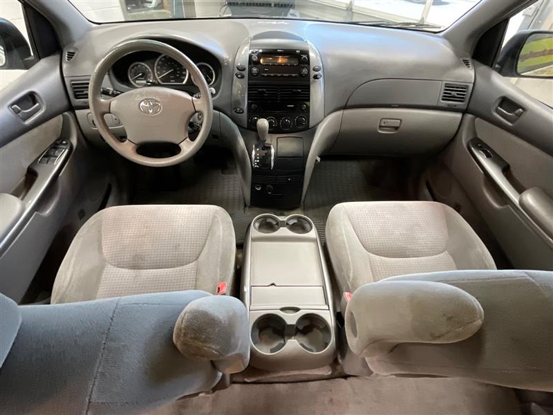 2010 TOYOTA SIENNA CE/LE