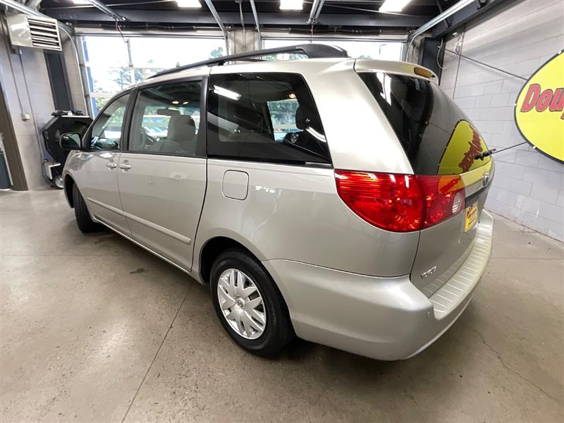 2010 TOYOTA SIENNA CE/LE