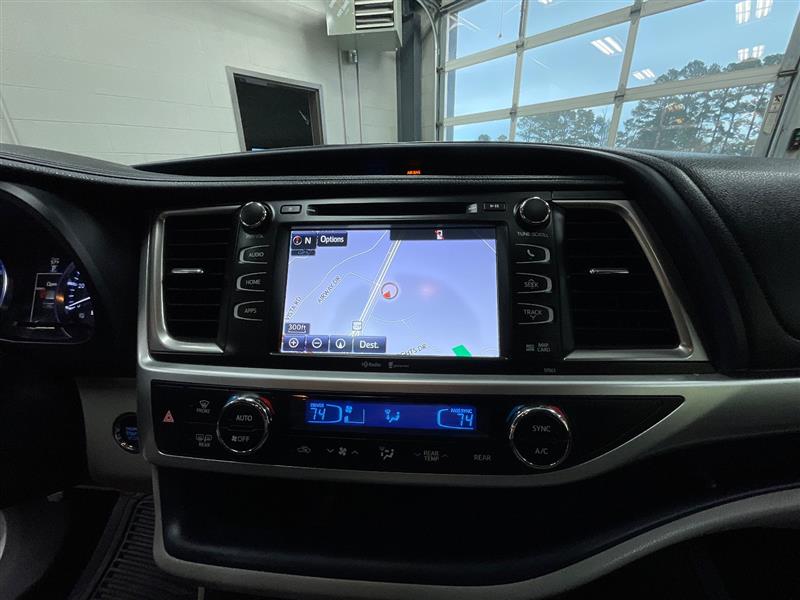 2015 TOYOTA HIGHLANDER XLE