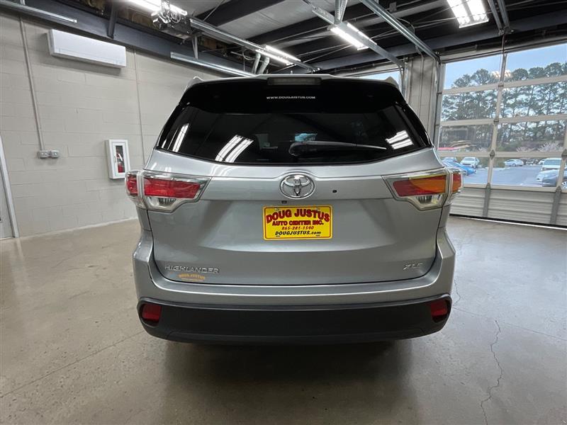 2015 TOYOTA HIGHLANDER XLE