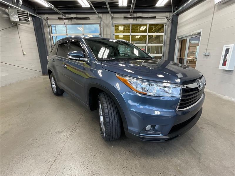 2015 TOYOTA HIGHLANDER XLE