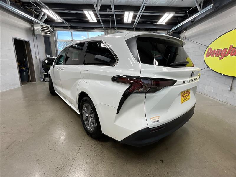 2023 TOYOTA SIENNA LE