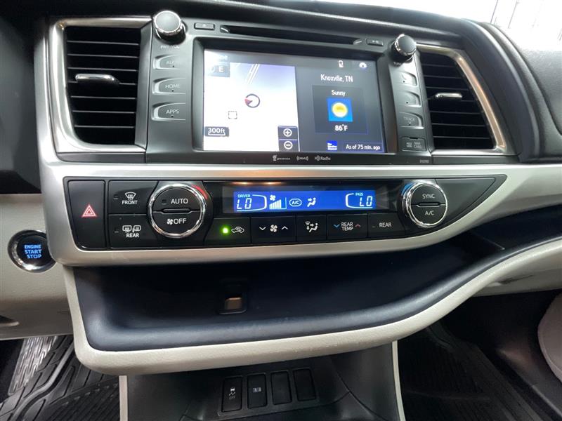 2019 TOYOTA HIGHLANDER XLE