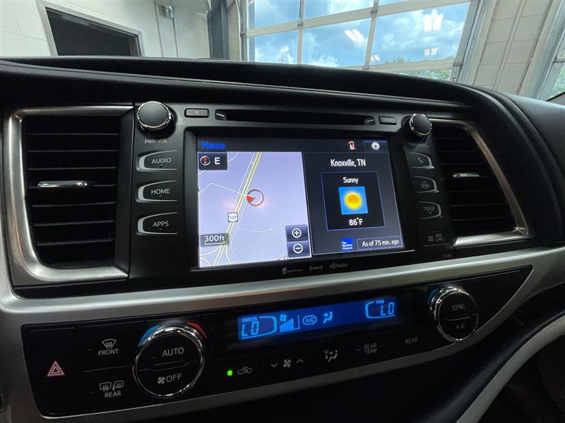 2019 TOYOTA HIGHLANDER XLE