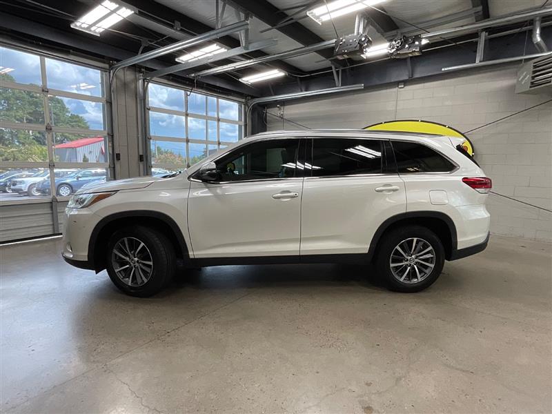 2019 TOYOTA HIGHLANDER XLE