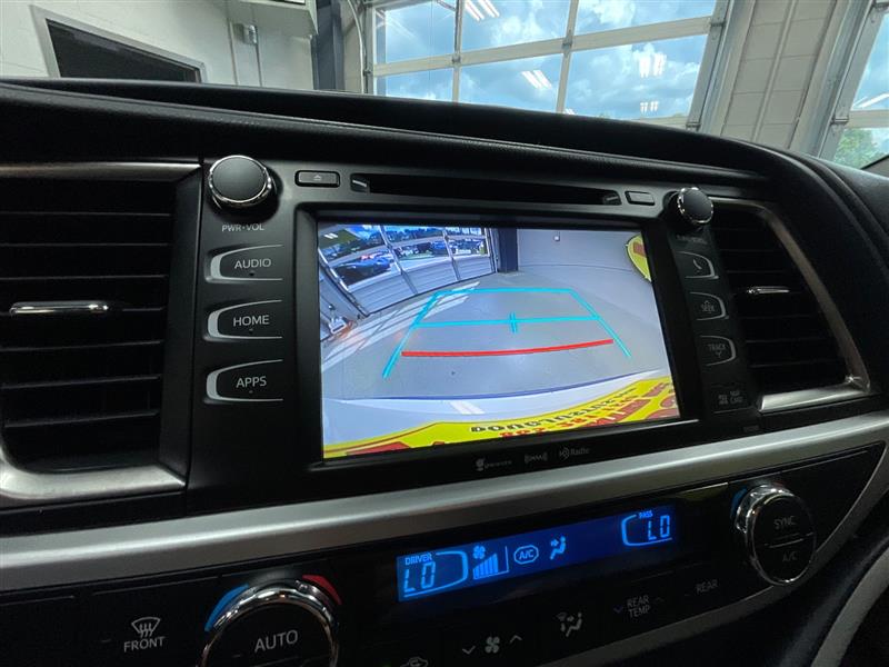 2019 TOYOTA HIGHLANDER XLE