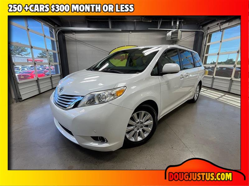 2011 TOYOTA SIENNA LIMITED