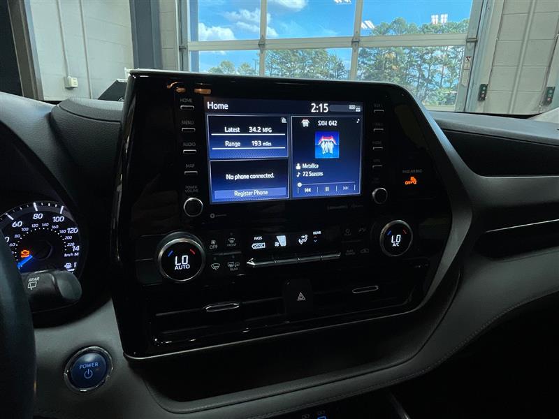 2022 TOYOTA HIGHLANDER HYBRID LE