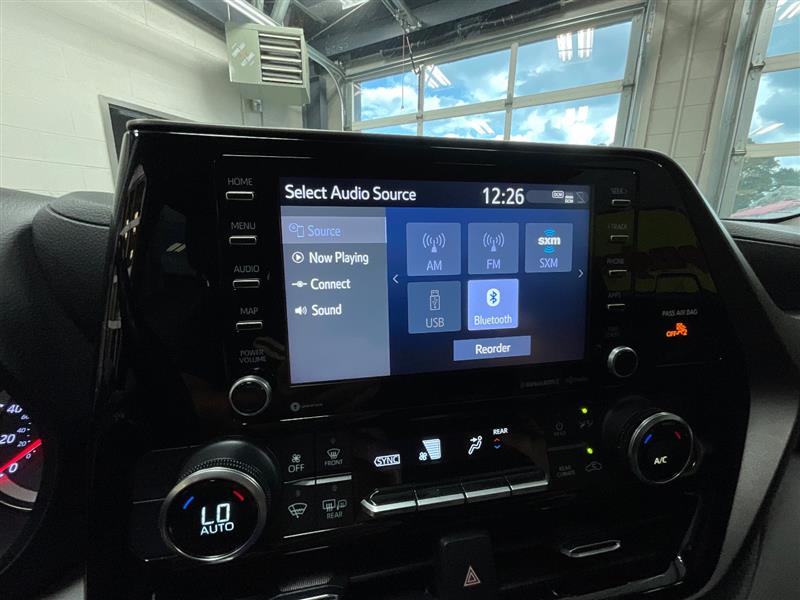 2021 TOYOTA HIGHLANDER LE