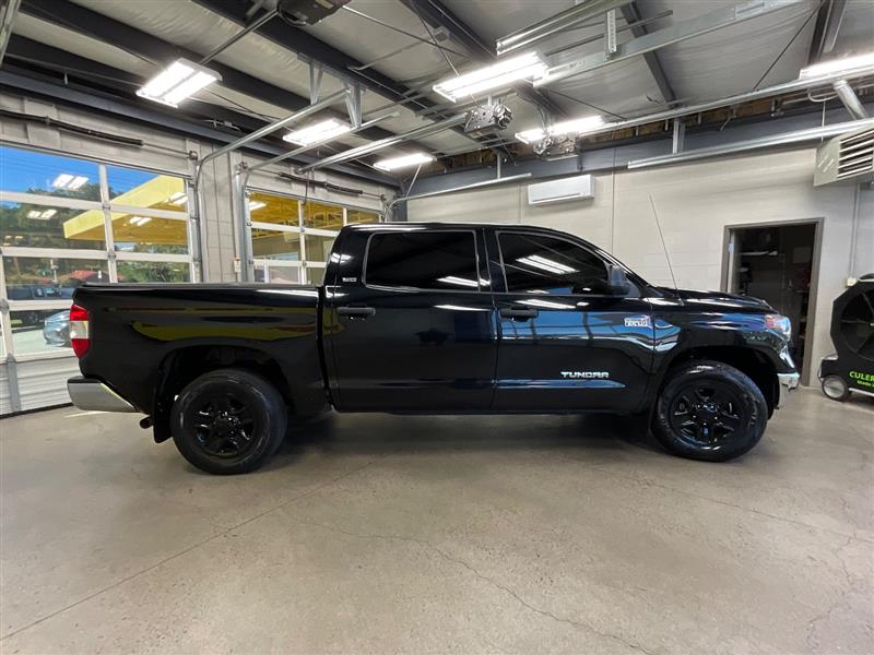 2019 TOYOTA TUNDRA SR5