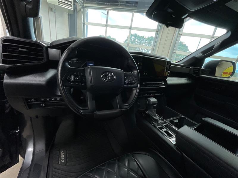 2025 TOYOTA TUNDRA SR