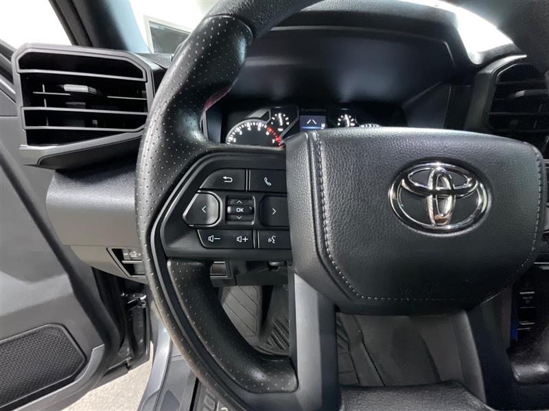 2025 TOYOTA TUNDRA SR