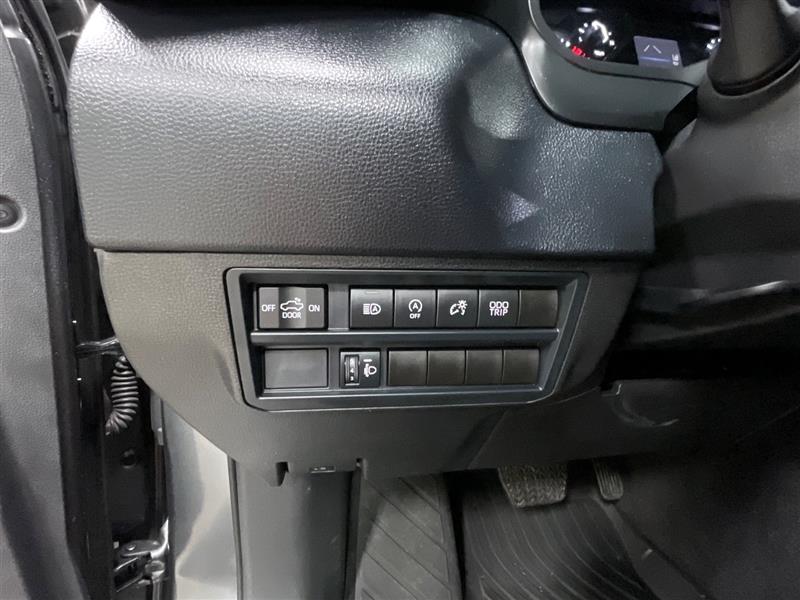 2025 TOYOTA TUNDRA SR