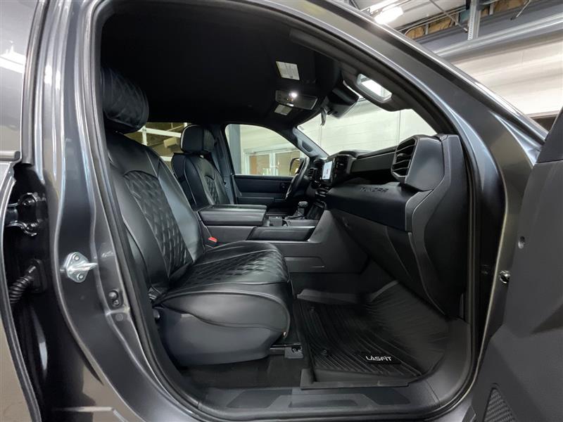 2025 TOYOTA TUNDRA SR