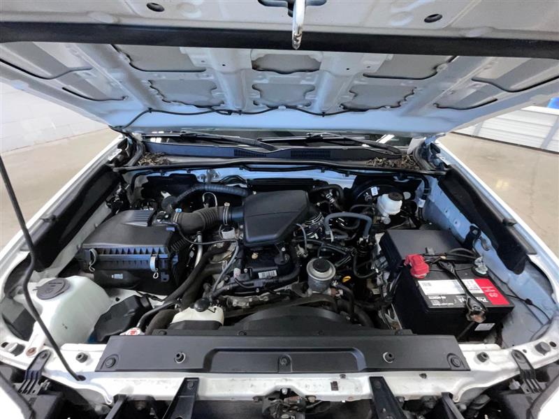 2019 TOYOTA TACOMA SR