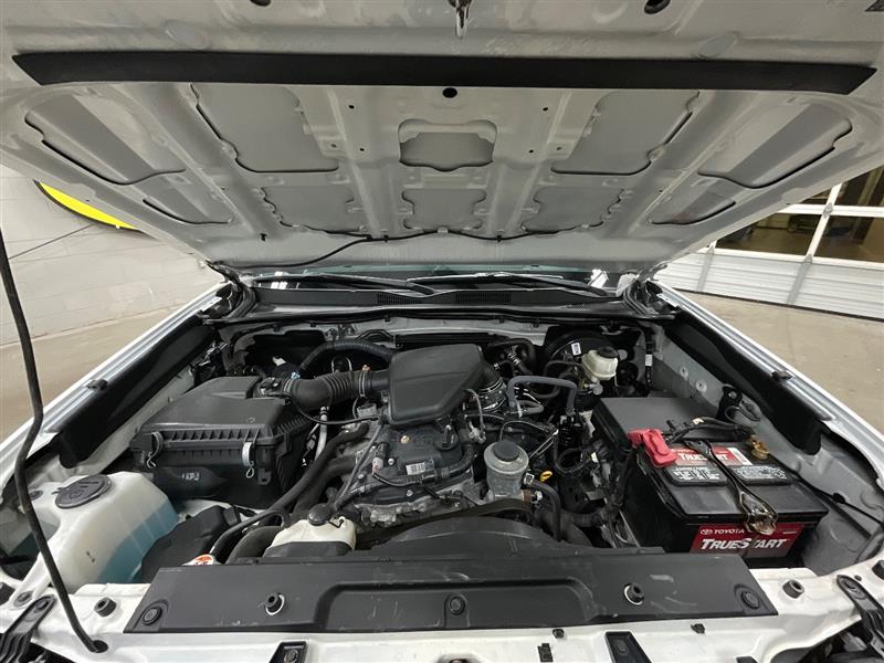 2019 TOYOTA TACOMA SR