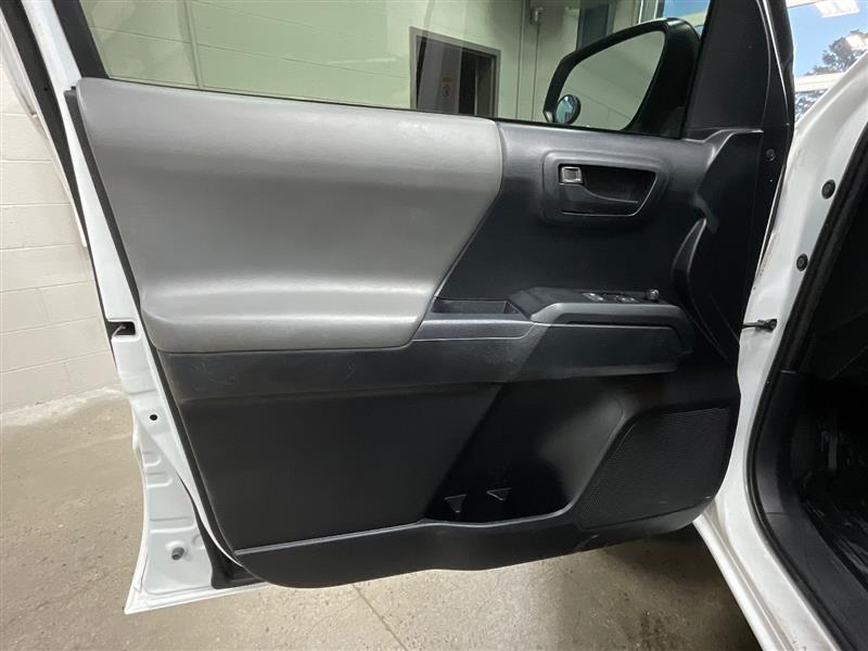 2019 TOYOTA TACOMA SR