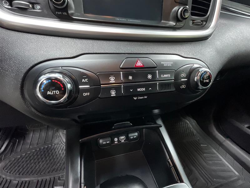 2018 KIA SORENTO LX