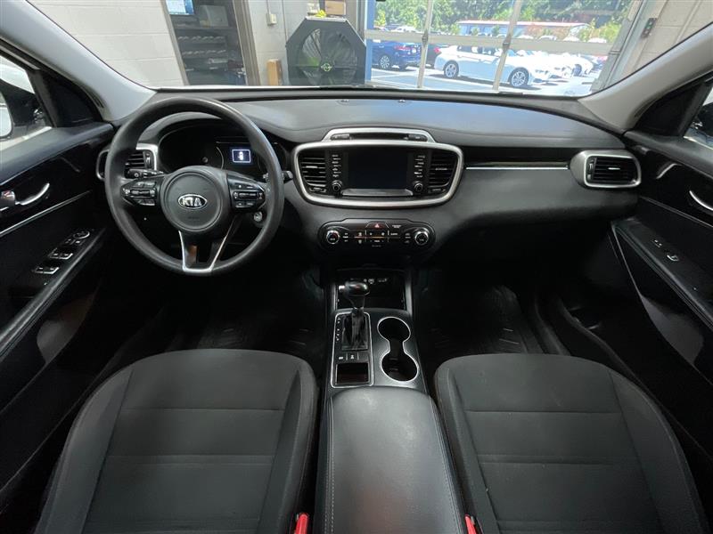 2018 KIA SORENTO LX