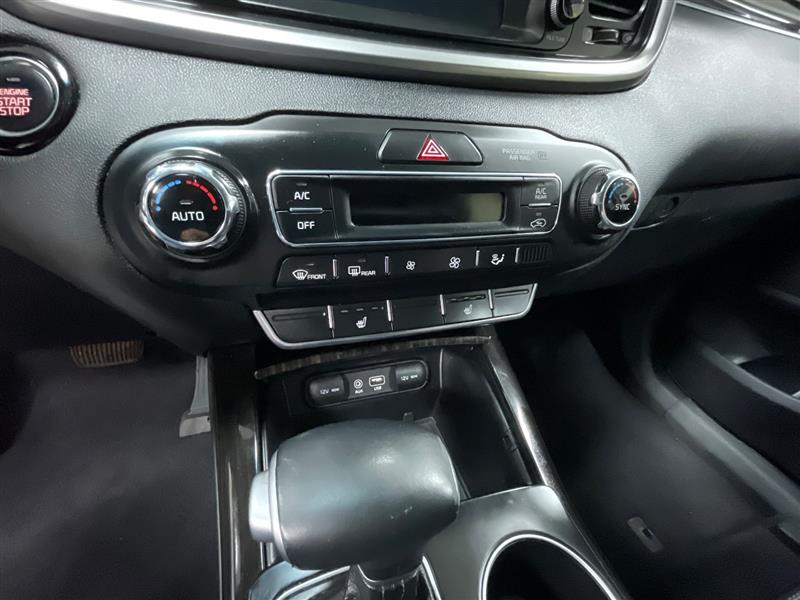 2020 KIA SORENTO EX V6