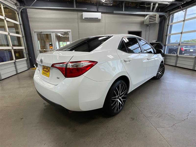 2016 TOYOTA COROLLA LE