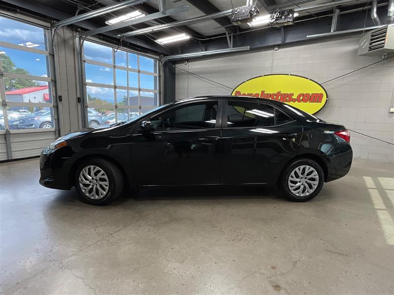 2019 TOYOTA COROLLA LE