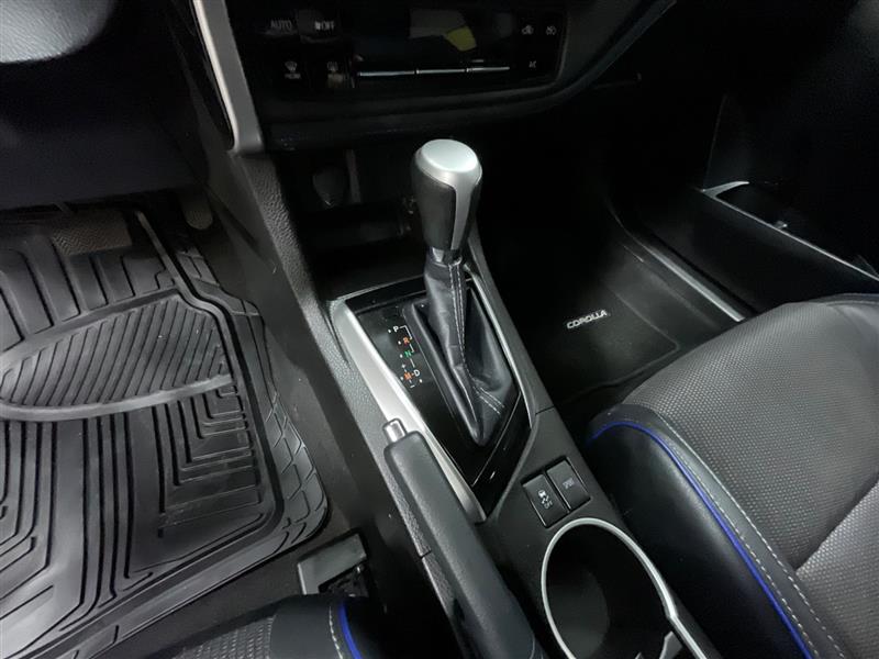 2019 TOYOTA COROLLA SE