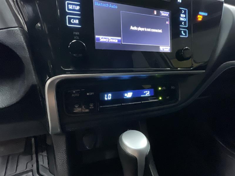2019 TOYOTA COROLLA SE