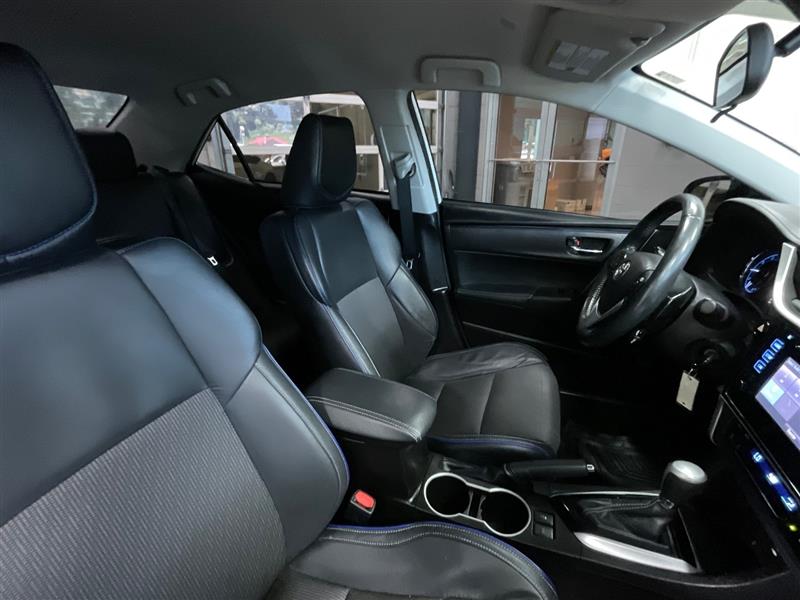 2019 TOYOTA COROLLA SE