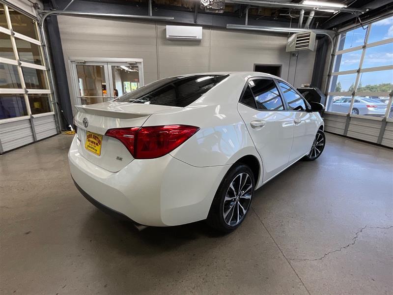 2019 TOYOTA COROLLA SE