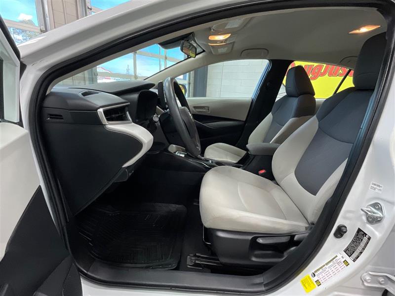 2022 TOYOTA COROLLA LE