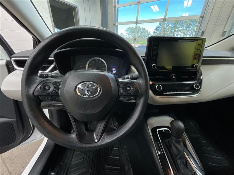 2022 TOYOTA COROLLA LE